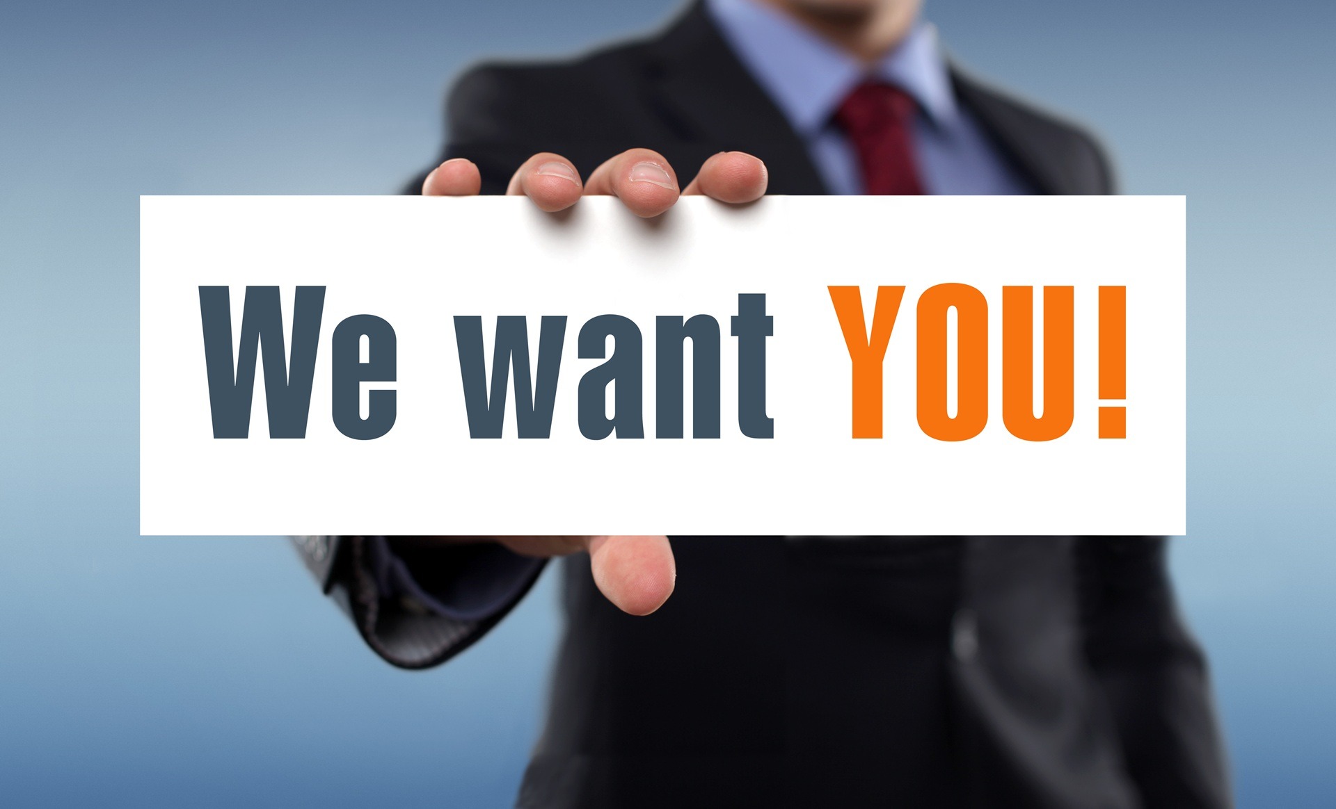 Schild mit Aufschrift We want You | Krankenpflegehelfer Ausbildung